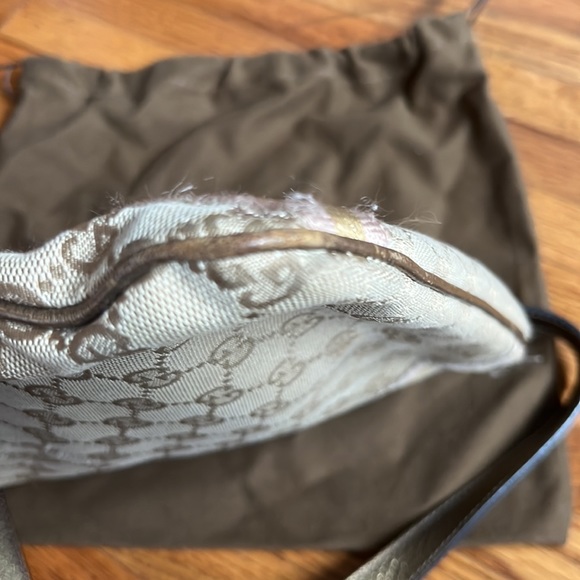 GUCCI GG Canvas Gold & Pink Messenger
Crossbody Bag - Picture 8 of 11